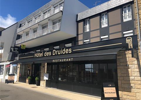 A boutique hotel with a sea view in Quiberon